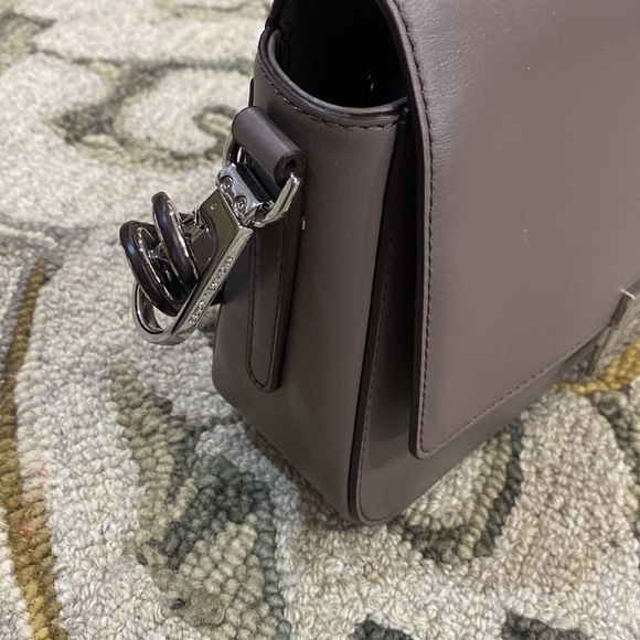 💕 Michael Kors dark gray leather satchel with matching wallet set gorgeous 💕 - Picture 8 of 16